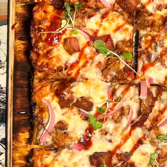 PIZZA-Adeline’s.